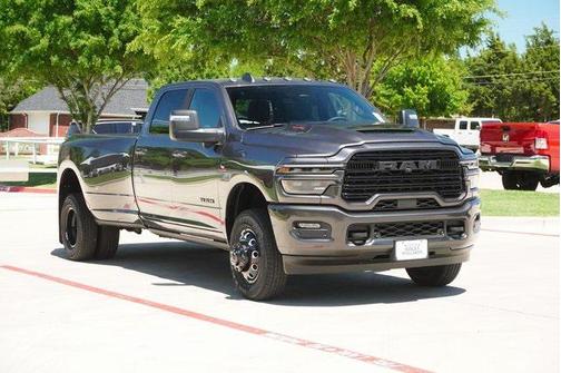 2025 RAM 3500 Laramie Crew Cab 4x4 8' Box