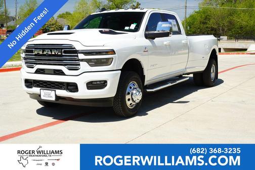 Bright White Clearcoat 2026 RAM 3500 Laramie Crew Cab 4x4 8' Box