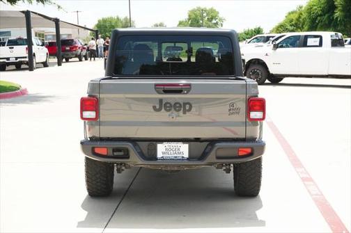 2022 Jeep Gladiator Willys 4x4