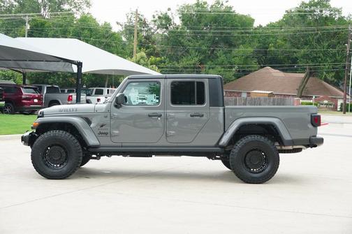 2022 Jeep Gladiator Willys 4x4