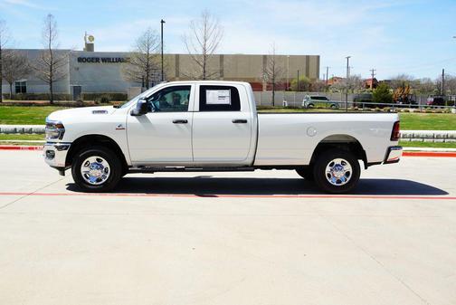 2026 RAM 3500 Tradesman Crew Cab 4x4 8' Box
