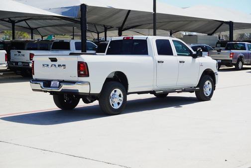 2026 RAM 3500 Tradesman Crew Cab 4x4 8' Box