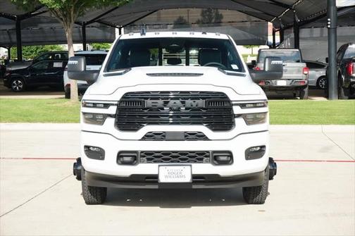 2025 RAM 3500 Laramie Crew Cab 4x4 8' Box