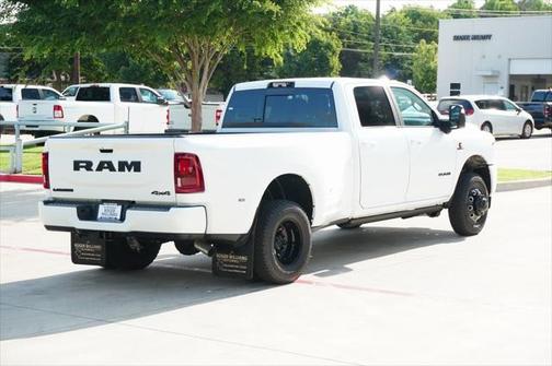 2025 RAM 3500 Laramie Crew Cab 4x4 8' Box