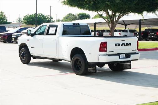 2025 RAM 3500 Laramie Crew Cab 4x4 8' Box
