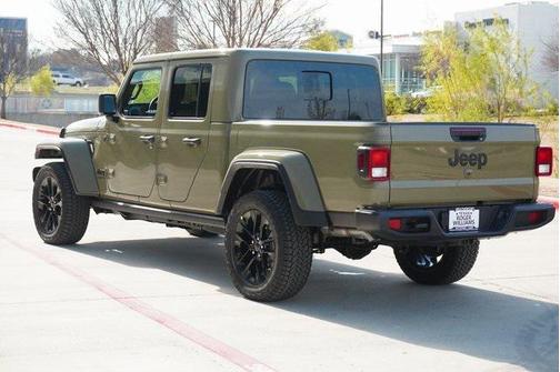 2025 Jeep Gladiator Nighthawk