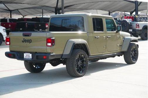 2025 Jeep Gladiator Nighthawk