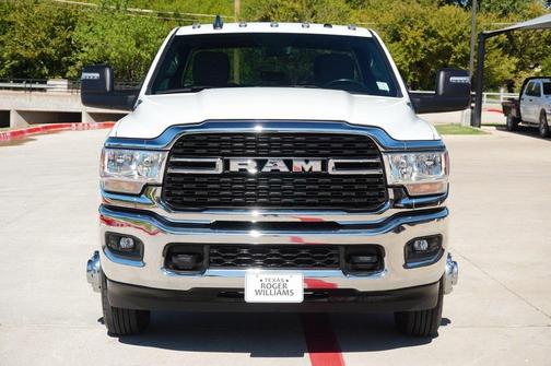 2024 RAM 3500 Big Horn Crew Cab 4x4 8' Box