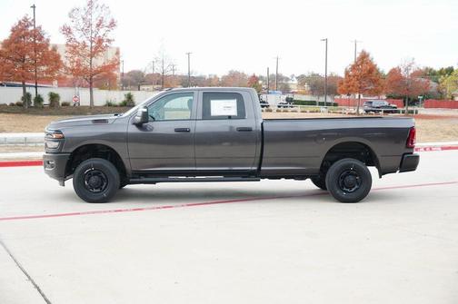 2026 RAM 2500 Tradesman Crew Cab 4x4 8' Box