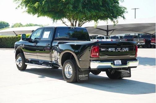 2025 RAM 3500 Laramie Crew Cab 4x4 8' Box