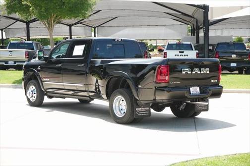 2025 RAM 3500 Limited Crew Cab 4x4 8' Box