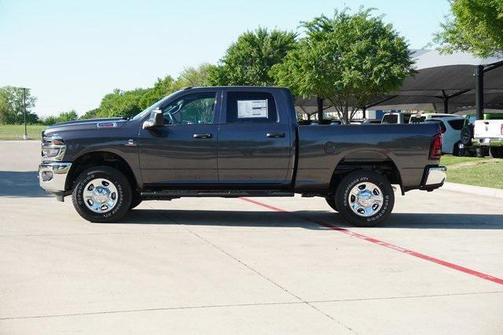 2025 RAM 2500 Tradesman Crew Cab 4x4 6'4' Box
