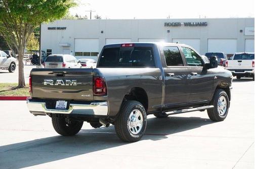2025 RAM 2500 Tradesman Crew Cab 4x4 6'4' Box