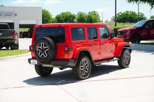 2024 Jeep Wrangler 4-Door Sahara 4x4