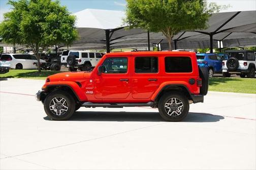 2024 Jeep Wrangler 4-Door Sahara 4x4