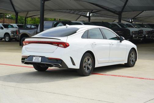 Glacial White Pearl 2023 Kia K5 LXS
