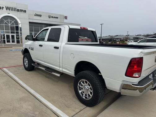 2017 RAM 2500 Tradesman Crew Cab 4x4 6'4' Box