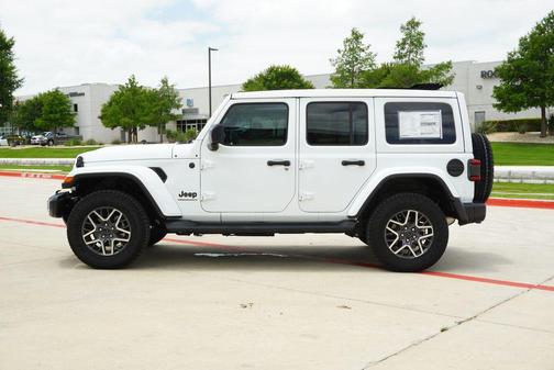 Bright White Clearcoat 2025 Jeep Wrangler 4-Door Sahara 4x4