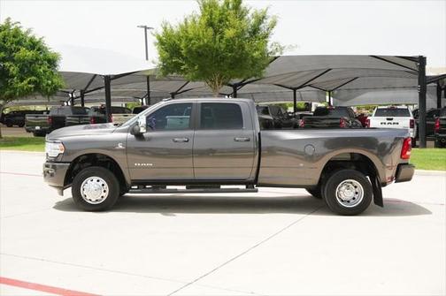 2024 RAM 3500 Laramie Crew Cab 4x4 8' Box
