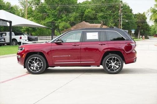 2025 Jeep Grand Cherokee Summit