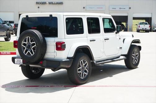 2025 Jeep Wrangler 4-Door Sahara 4x4