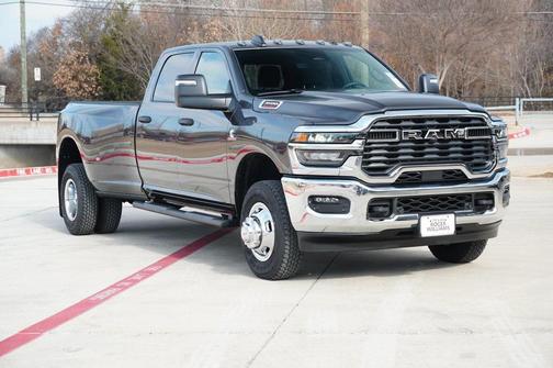 2026 RAM 3500 Tradesman Crew Cab 4x4 8' Box