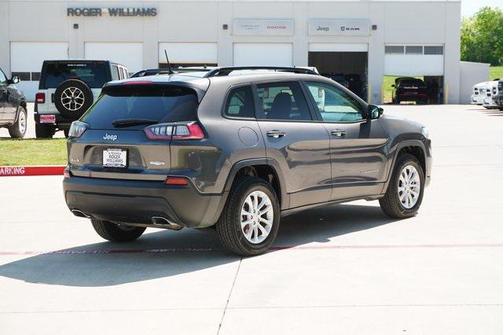 2022 Jeep Cherokee Latitude Lux