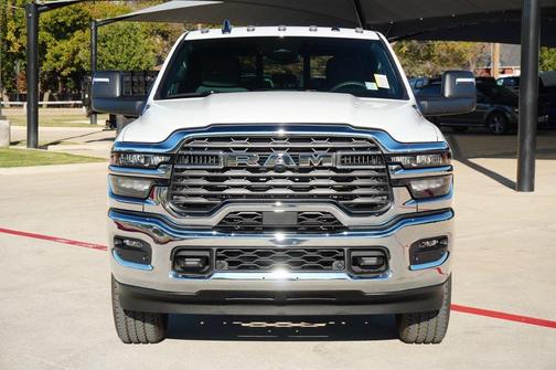 2026 RAM 2500 Tradesman Crew Cab 4x4 6'4' Box