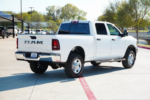 2026 RAM 2500 Tradesman Crew Cab 4x4 6'4' Box