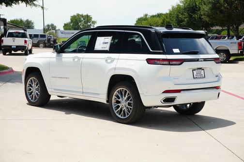 2025 Jeep Grand Cherokee Summit