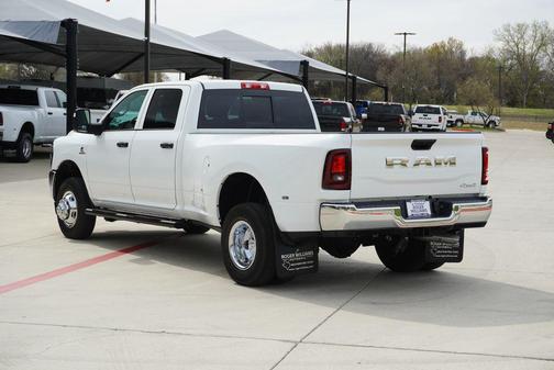 2026 RAM 3500 Tradesman Crew Cab 4x4 8' Box