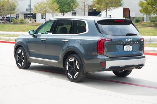 2023 Kia Telluride S