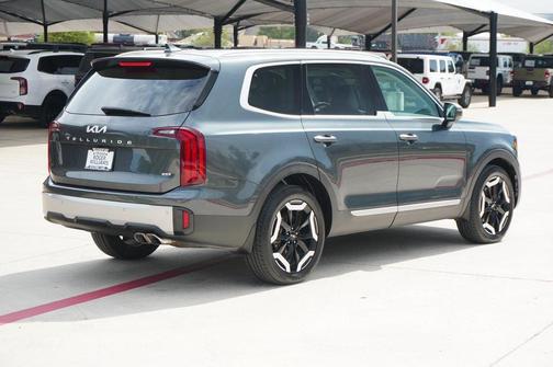 2023 Kia Telluride S