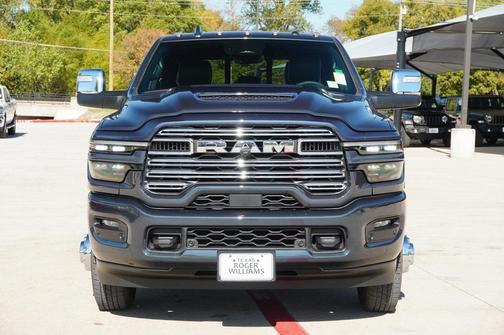 2026 RAM 3500 Laramie Crew Cab 4x4 8' Box