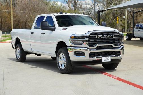2026 RAM 2500 Tradesman Crew Cab 4x4 8' Box
