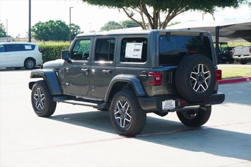 2025 Jeep Wrangler 4-Door Sahara 4x4