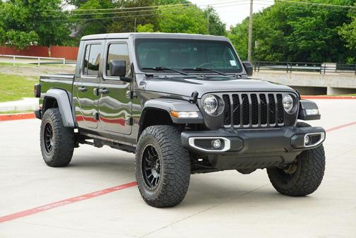 Granite Crystal Metallic Clearcoat 2023 Jeep Gladiator Sport S