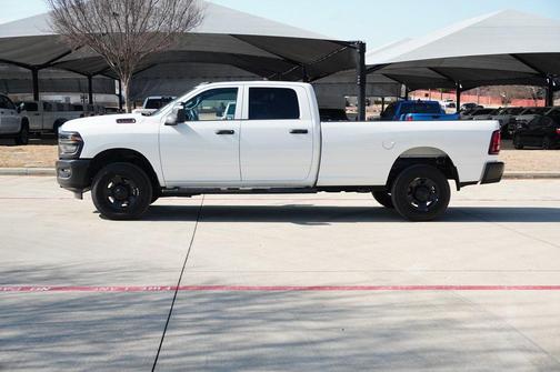 2026 RAM 2500 Tradesman Crew Cab 4x4 8' Box