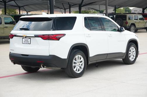 2023 Chevrolet Traverse LS