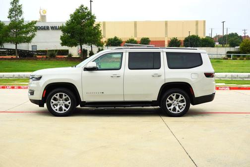 Luxury White Pearlcoat 2022 Jeep Wagoneer Series I 4x4