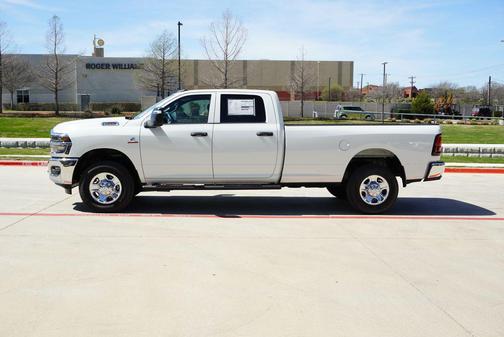 2026 RAM 3500 Tradesman Crew Cab 4x4 8' Box
