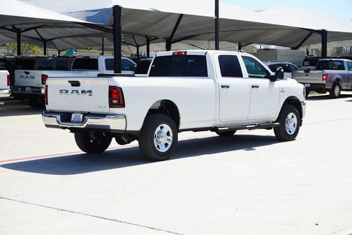 2026 RAM 3500 Tradesman Crew Cab 4x4 8' Box