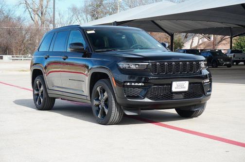 Diamond Black Crystal Pearlcoat 2025 Jeep Grand Cherokee Limited