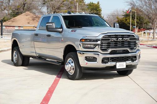 2026 RAM 3500 Tradesman Crew Cab 4x4 8' Box