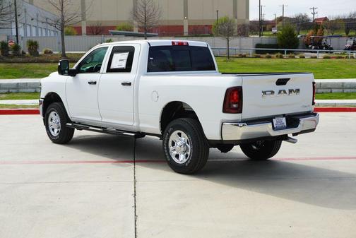 2026 RAM 2500 Tradesman Crew Cab 4x4 6'4' Box