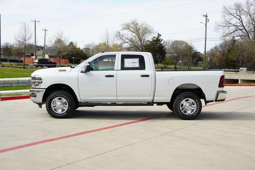 2026 RAM 2500 Tradesman Crew Cab 4x4 6'4' Box