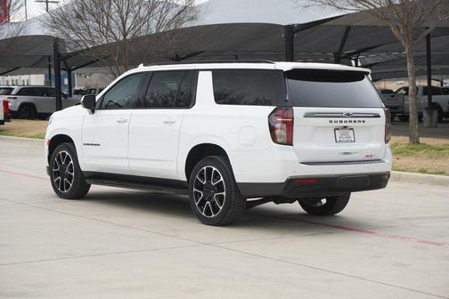 2021 Chevrolet Suburban RST