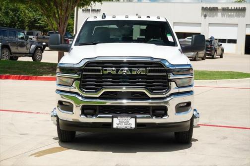 2025 RAM 3500 Tradesman Crew Cab 4x4 8' Box