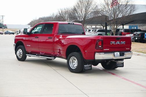 2026 RAM 3500 Lone Star Crew Cab 4x4 8' Box