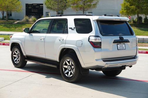 2022 Toyota 4Runner TRD Off Road